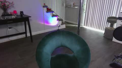 Snapshot of xenaluvss chatting on February 8, 2026, 4:43 pm Goddess Xena online show from February 8, 2026, 4:43 pm