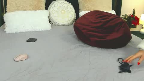 Snapshot of xeniablue chatting on December 30, 2024, 1:25 pm XeniaBlue online show from December 30, 2024, 1:25 pm