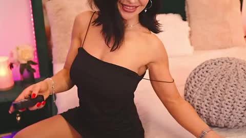 Snapshot of xeniablue chatting on May 20, 2026, 1:17 pm XeniaBlue online show from May 20, 2026, 1:17 pm