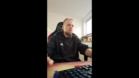 Snapshot of xer187 chatting on February 17, 2026, 10:12 am Xeharnot online show from February 17, 2026, 10:12 am