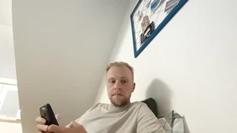 Xeharnot online show from August 9, 2026, 3:39 pm
