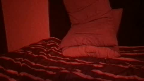 xesbeth0 online show from November 18, 2025, 4:17 am