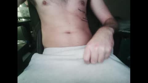 xgirthonlyx online show from September 19, 2025, 7:14 pm