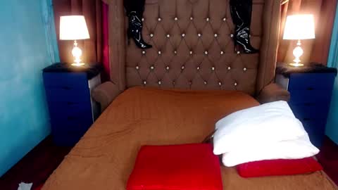 xhugesignificant69x online show from February 8, 2025, 7:05 pm