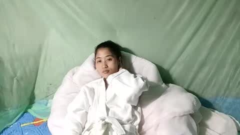 xiagoal_cute online show from April 15, 2026, 3:57 am