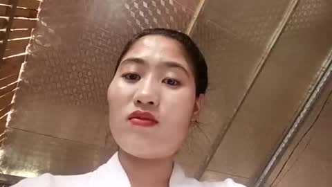 xiagoal_cute online show from May 18, 2026, 5:57 am