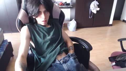 Snapshot of xice_boy chatting on December 15, 2025, 1:48 pm xIce Boy online show from December 15, 2025, 1:48 pm