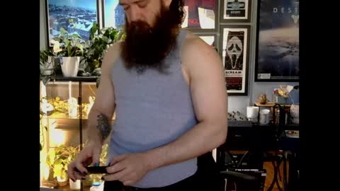 xiisil online show from April 27, 2026, 4:27 pm