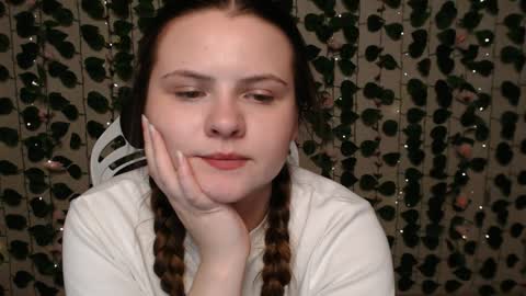 Snapshot of xilana chatting on December 7, 2024, 7:27 am Lina online show from December 7, 2024, 7:27 am
