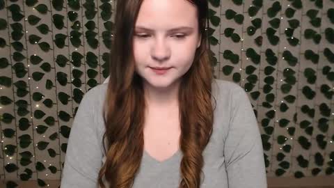 Snapshot of xilana chatting on February 6, 2025, 4:10 am Lina online show from February 6, 2025, 4:10 am