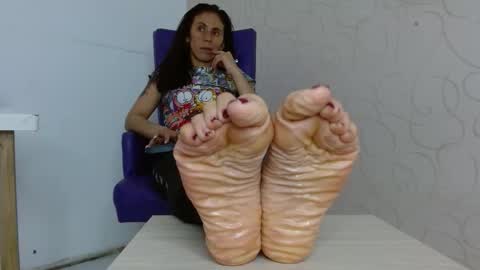 Snapshot of xime_stone chatting on January 5, 2026, 5:27 pm Xime online show from January 5, 2026, 5:27 pm