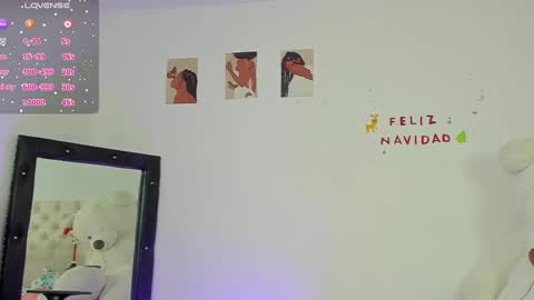 Snapshot of ximena_roldan chatting on January 3, 2025, 2:43 am Xime online show from January 3, 2025, 2:43 am