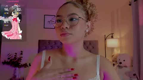 Snapshot of ximena_sotto1 chatting on January 17, 2026, 8:45 pm camila online show from January 17, 2026, 8:45 pm