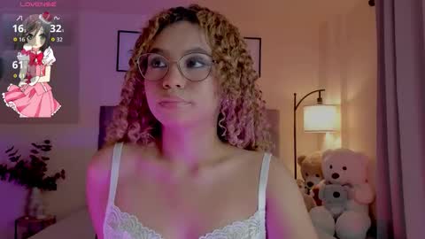 Snapshot of ximena_sotto1 chatting on March 9, 2026, 9:30 pm camila online show from March 9, 2026, 9:30 pm