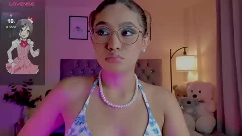 Snapshot of ximena_sotto1 chatting on March 13, 2026, 9:10 pm camila online show from March 13, 2026, 9:10 pm