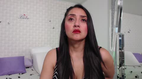 Snapshot of ximenaa_suarez chatting on January 16, 2025, 4:17 am ximena suarez online show from January 16, 2025, 4:17 am