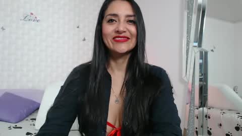 Snapshot of ximenaa_suarez chatting on January 29, 2025, 3:44 am ximena suarez online show from January 29, 2025, 3:44 am