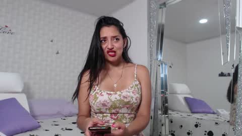 Snapshot of ximenaa_suarez chatting on February 1, 2025, 6:43 am ximena suarez online show from February 1, 2025, 6:43 am