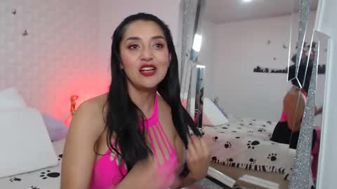 Snapshot of ximenaa_suarez chatting on February 7, 2025, 4:59 am ximena suarez online show from February 7, 2025, 4:59 am