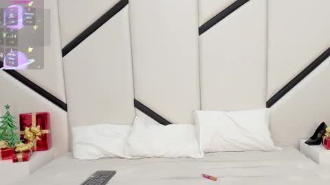 Snapshot of ximenacosta chatting on December 19, 2025, 12:23 pm ximenacosta online show from December 19, 2025, 12:23 pm