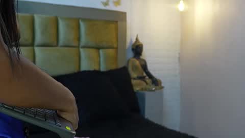 Snapshot of ximenawilliamss chatting on December 22, 2025, 10:23 am ximena online show from December 22, 2025, 10:23 am