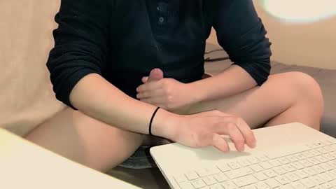 Snapshot of ximradiaz chatting on March 18, 2026, 1:42 am ximradiaz online show from March 18, 2026, 1:42 am