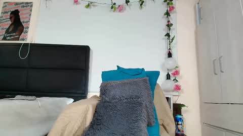 ximtia online show from March 6, 2025, 4:49 pm