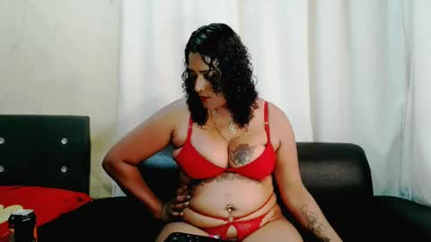 Snapshot of xindianxfireballx chatting on October 28, 2025, 9:57 am XIndianXFireBallx online show from October 28, 2025, 9:57 am