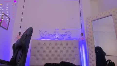 Snapshot of xiomara_cortes chatting on March 7, 2025, 10:21 pm xiomara_cortes online show from March 7, 2025, 10:21 pm