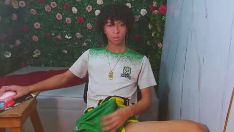 Snapshot of xion_ez chatting on February 13, 2026, 9:22 pm xion_ez online show from February 13, 2026, 9:22 pm