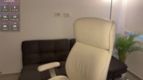 Snapshot of xisisxx chatting on October 16, 2025, 9:49 pm xisisxx online show from October 16, 2025, 9:49 pm