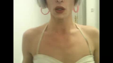 Wendy online show from December 15, 2025, 5:28 pm