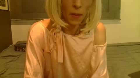 Wendy online show from April 6, 2026, 6:42 pm