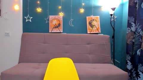 Chloe online show from January 23, 2025, 1:02 pm