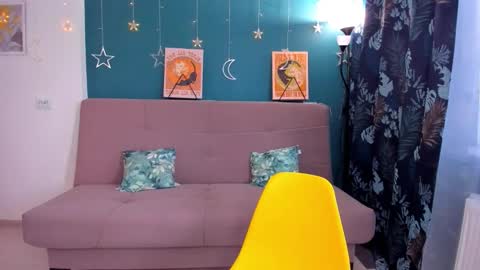 Chloe online show from February 9, 2025, 12:19 pm