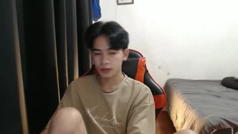 Snapshot of xluminous chatting on September 13, 2025, 11:54 am MIKAEL online show from September 13, 2025, 11:54 am