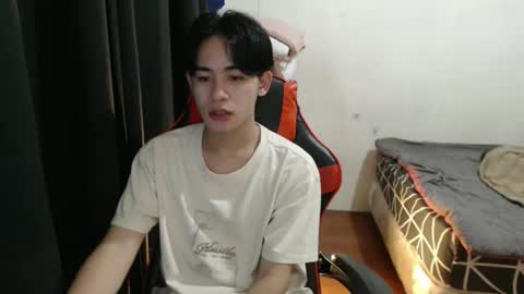 Snapshot of xluminous chatting on September 15, 2025, 10:48 am MIKAEL online show from September 15, 2025, 10:48 am