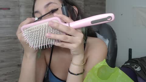 lunna online show from December 21, 2024, 11:45 pm