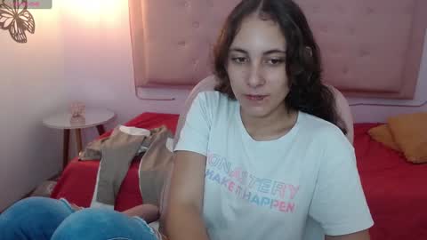 lunna online show from January 10, 2025, 7:32 pm