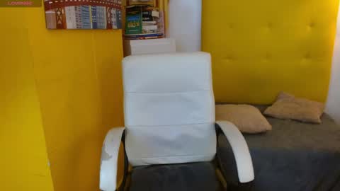 lunna online show from December 3, 2025, 9:13 pm