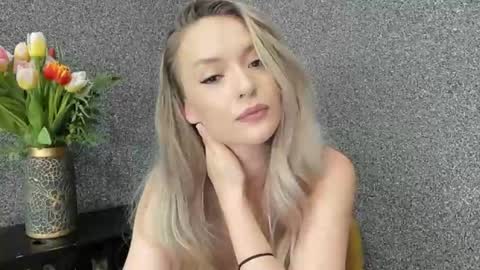 Snapshot of xmarissa chatting on March 8, 2026, 5:28 pm XmXMarisa online show from March 8, 2026, 5:28 pm