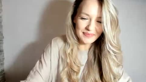 Snapshot of xmarissa chatting on March 21, 2026, 9:47 am XmXMarisa online show from March 21, 2026, 9:47 am