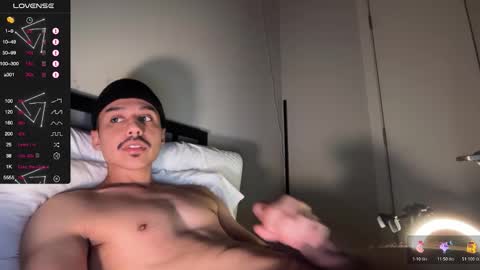 Snapshot of xmomentumx chatting on January 15, 2026, 5:12 am xmomentumx online show from January 15, 2026, 5:12 am