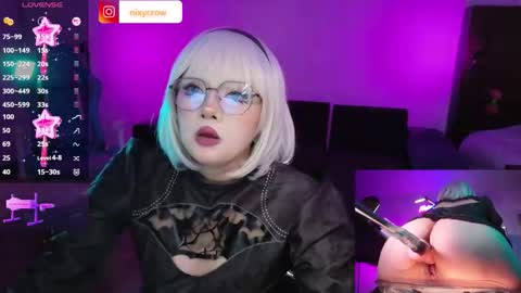 Nixy Crow online show from October 23, 2025, 11:57 pm