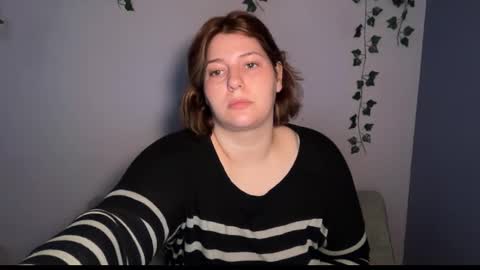 Snapshot of xo_bambi_xo chatting on February 15, 2026, 5:09 pm Bambi online show from February 15, 2026, 5:09 pm