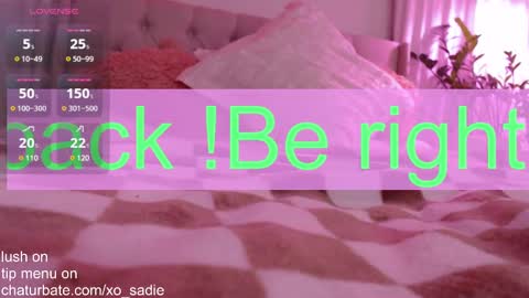 Snapshot of xo_sadie chatting on February 5, 2025, 8:32 am Xo Sadie online show from February 5, 2025, 8:32 am