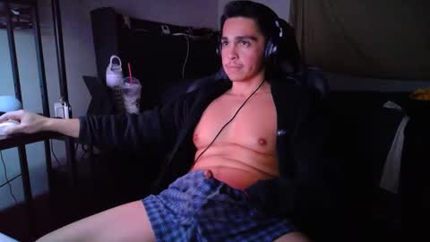 Snapshot of xoalejandroxo6 chatting on February 2, 2025, 8:35 am xoalejandroxo6 online show from February 2, 2025, 8:35 am