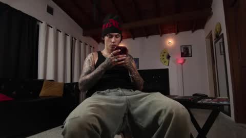   online show from October 21, 2025, 3:18 am