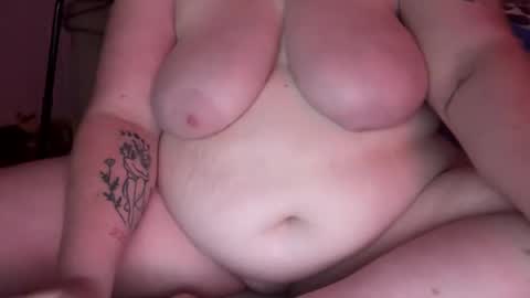 Snapshot of xopeachybaby chatting on February 7, 2026, 9:35 am xopeachybaby online show from February 7, 2026, 9:35 am