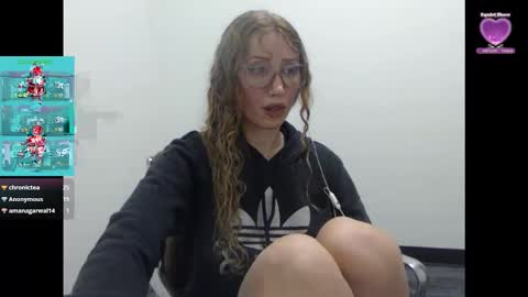 xopuss online show from December 19, 2025, 8:05 pm